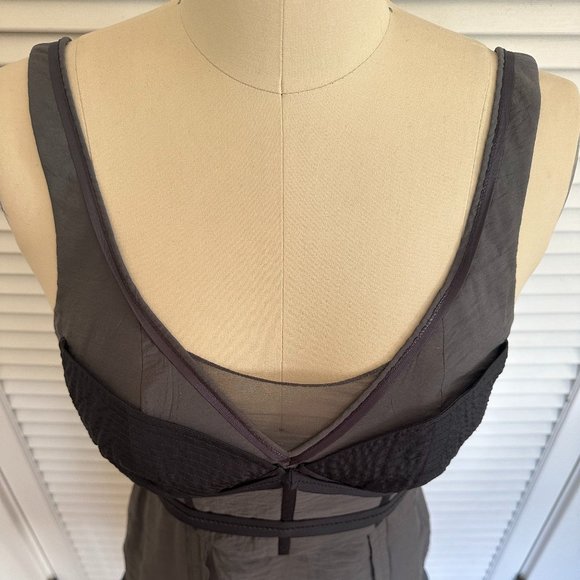 BCBG RUNWAY GREY/BLACK SLEEVELESS MINI DRESS. CORSET LIKE BODICE. SIZE 2. - Picture 4 of 12